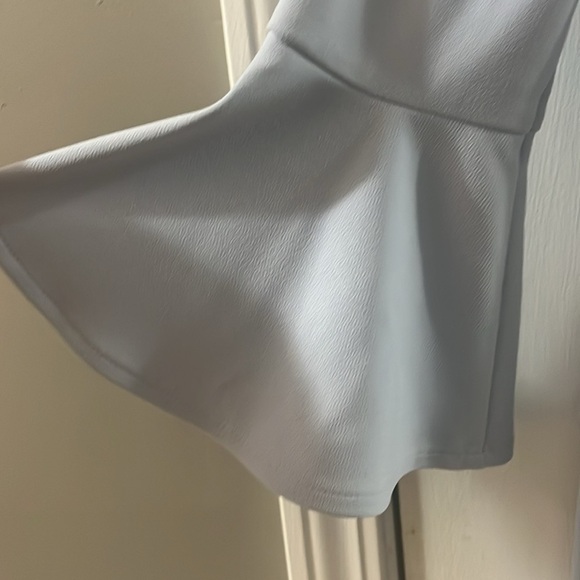 NWOT Harper Rose Bell Sleeve Bateau Neck Sheath Dress in Sky Blue Size 6 - Picture 4 of 9